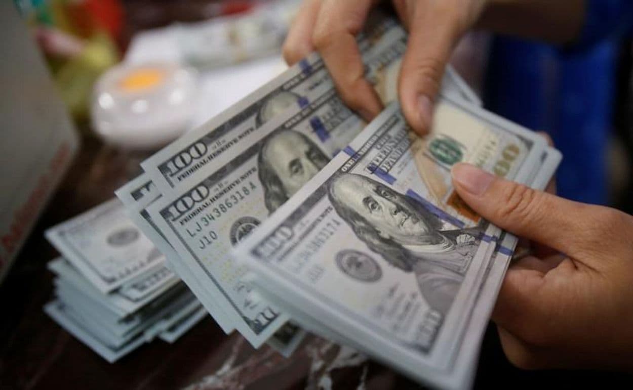 Mayorista en máximo nominal de $1.519,50 y venta oficial en el Nación a $1.540