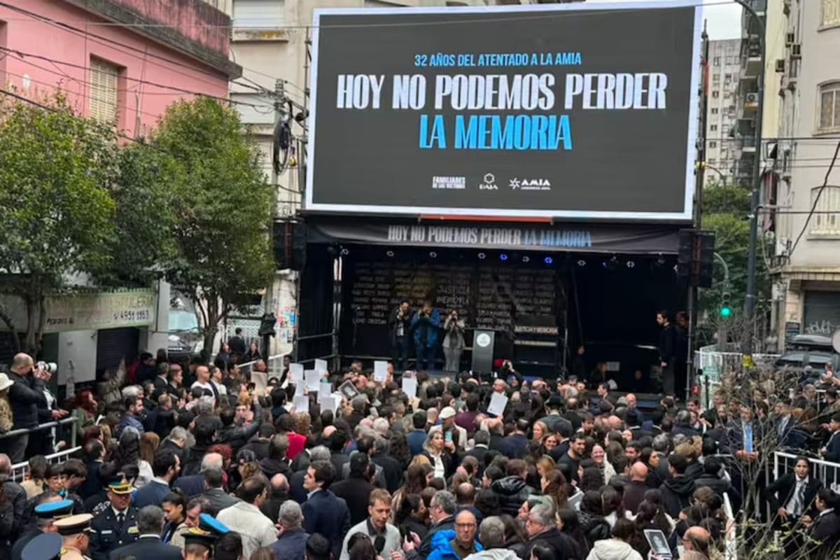 Procesan a ocho iraníes y libaneses por la AMIA y el juez Rafecas fija embargos de U$S500 millones a cada uno