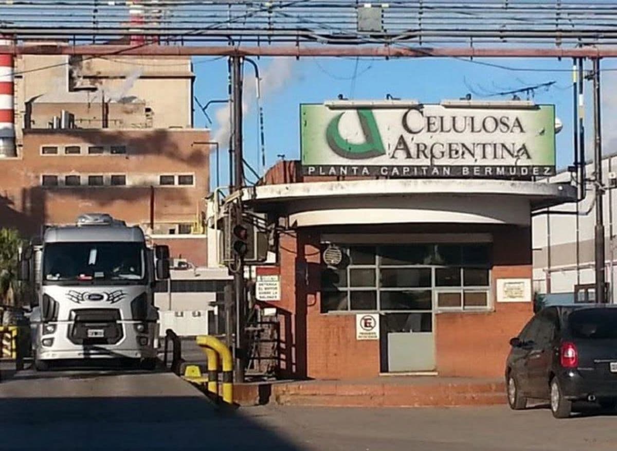 La papelera Celulosa Argentina depositó la mitad de los salarios de agosto y no reactivó Capitán Bermúdez