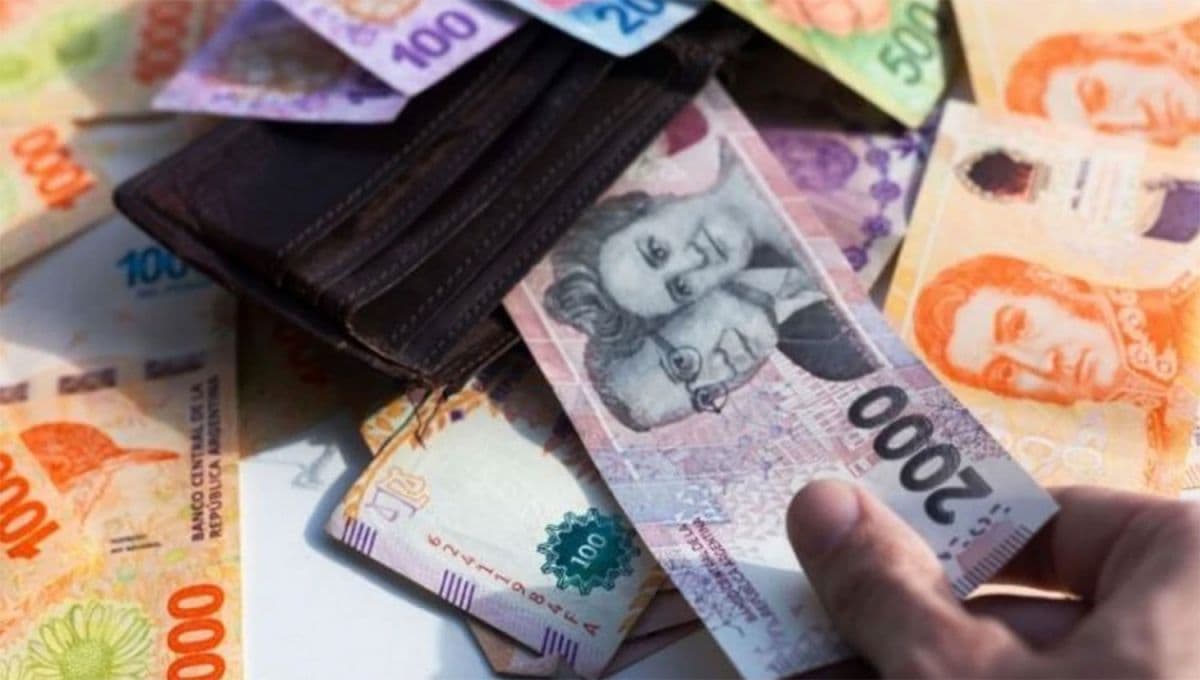 Cronograma salarial de septiembre: cuándo cobran el 20% y el 80% los estatales tucumanos