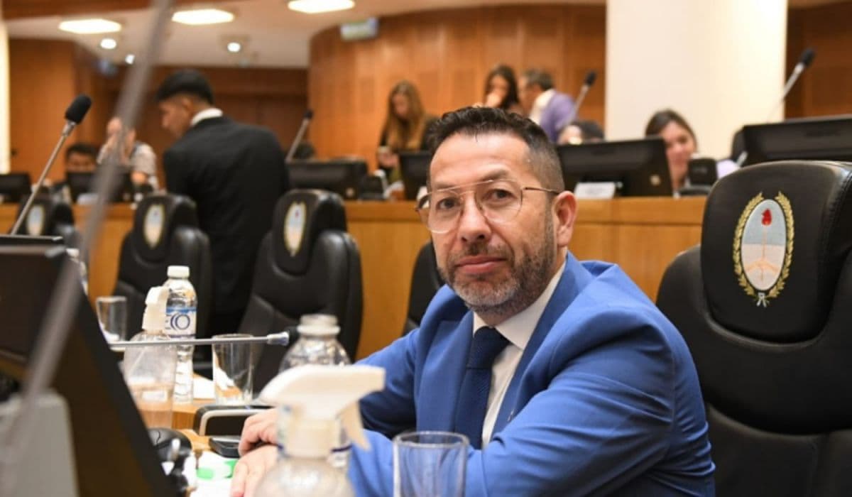 Un legislador tucumano impulsa unidades especializadas tras el ataque a gatitos en Tafí Viejo