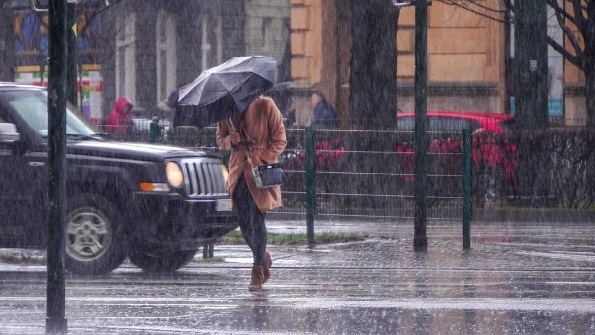 El SMN activa alertas naranja y amarilla por lluvias y viento Zonda en el sur y el oeste